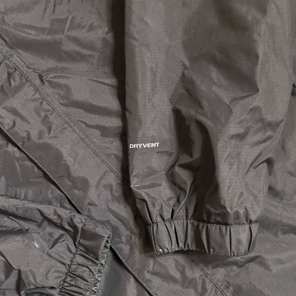 The North Face Dryvent Jacket - Picture 2 of 6